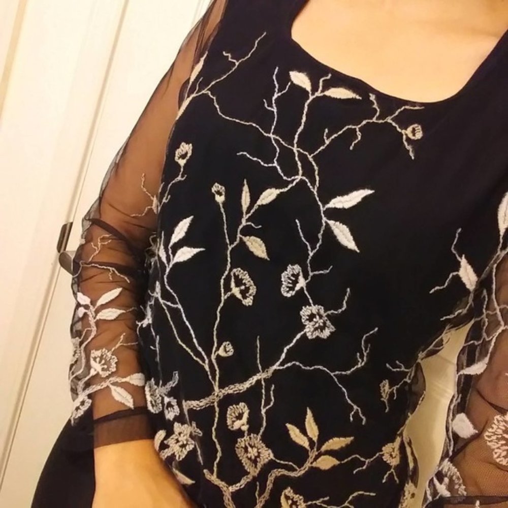 Marc Aurel black sheer embroidery blouse
